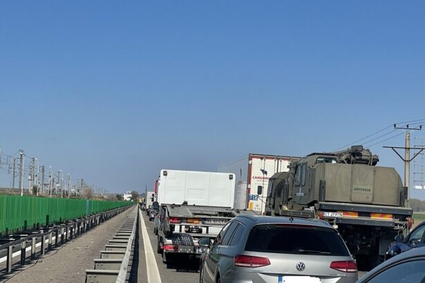 trafic aglomerat pe autostrada soarelui coloane de masini in zona cernavoda fetesti se circula cu 20 km h 6846d1b9e7012