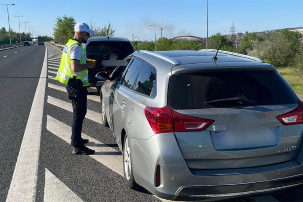 trafic ilegal in zona de frontiera doi soferi depistati cu nereguli grave 6859202d5ae7e