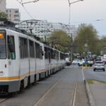tramvai deraiat pe bulevardul theodor pallady din bucuresti circulatia liniilor 19 27 si 49 este blocata 684163663be44