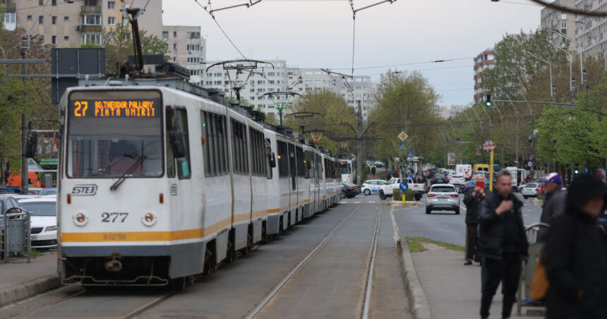 tramvai deraiat pe bulevardul theodor pallady din bucuresti circulatia liniilor 19 27 si 49 este blocata 684163663be44