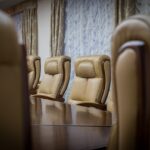 ultima ora bugetele companiilor de stat nu vor fi avizate daca nu reduc numarul sefilor si nu plafoneaza indemnizatiile acestora 685ea556428fc