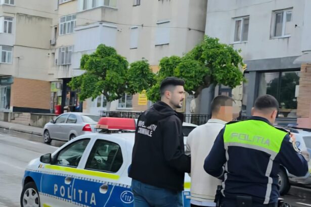 un cunoscut hot care a actionat si in buzau s a apucat sa fure si de la vecini l a dat de gol gletul care a curs din sac 685dbcf96245c