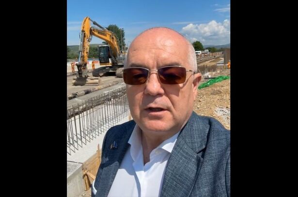 video boc transmite ca s a saturat mesaj de revolta catre constructorul centurii metropolitane cluj floresti nu e de glumit la cluj sa terminati la timp 683eb79908225
