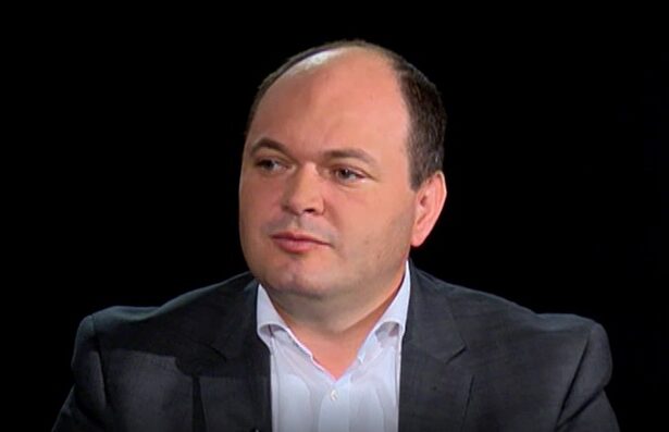 video ca dupa un an de molima economistul ionut dumitru arata zonele in care statul cheltuie prea multi bani dar spune si ca bugetul incaseaza prea putin percepem ca platim mult raportat 684075fdf2128