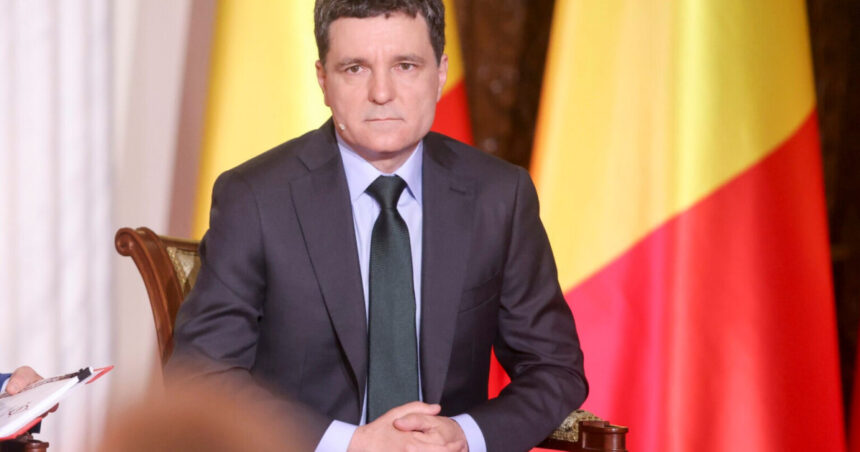 Cheltuielile pentru apărare ar putea crește la 5% din PIB. Nicușor Dan: Este în interesul României și al Europei. 1 video cheltuielile pentru aparare ar putea creste la 5 din pib nicusor dan e in interesul romaniei si al europei 683ec06853aca