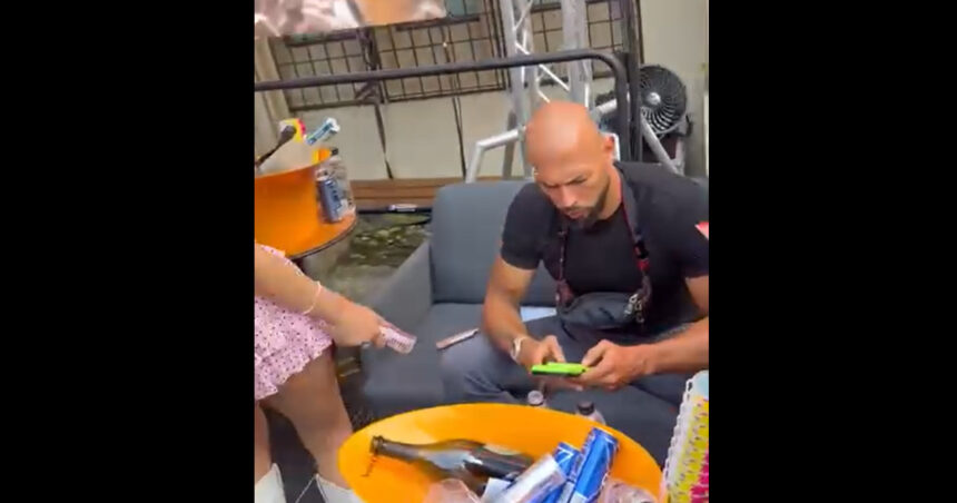 După ce a rămas fără permis de conducere, Andrew Tate a participat la o petrecere în curtea Muzeului de Istorie din Sibiu. 1 video dupa ce a ramas fara permis de conducere andrew tate a participat la o petrecere organizata in curtea muzeului de istorie din sibiu 6847b112b4d90