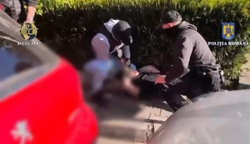 Începerea procesului în cazul individului prins în flagrant când cumpăra 2 kg de canabis cu peste 6.000 de euro. 1 video incepe procesul in cazul individului prins in flagrant cand cumpara 2 kg de canabis cu peste 6 000 de euro 6861bfabafd09
