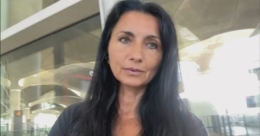 Mărturia unei românce care a reușit să iasă din Israel după bombardamente: „Ne-a luat prin surprindere, noaptea” 1 video marturia unei romance care a reusit sa iasa din israel dupa bombardamente ne a luat prin surprindere noaptea 685018a5e9750