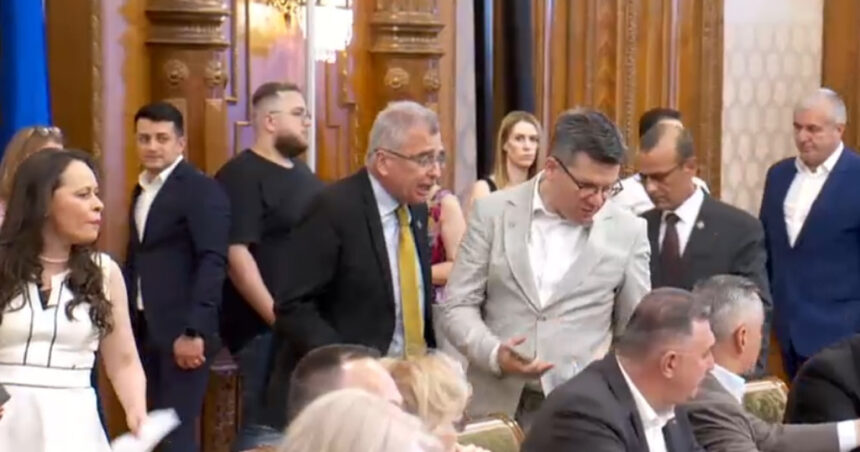 Parlamentarii AUR au provocat scandal la audierea miniștrilor propuși pentru Guvernul Bolojan: „Nerușinaților” 1 video parlamentarii aur au facut scandal la audierea ministrilor propusi pentru guvernul bolojan nerusinatilor 68594aa310f4f