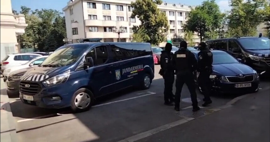 Percheziții DNA la Primăria Iași. Procurorii investighează angajările și activitatea biroului de resurse umane. 1 video perchezitii dna la primaria iasi procurorii verifica angajarile si activitatea biroului de resurse umane 68512adceb7af