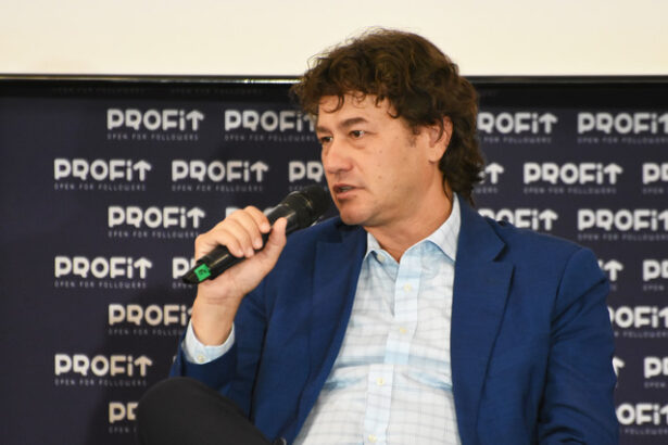 video profit ro piata de capital forum directorul trezoreriei stefan nanu exact in momentul in care fitch avertizeaza romania evitarea retrogradarii ratingului suveran e un obiectiv de tar 684ab12003c8f