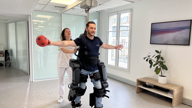 Renault investește în exoschelete robotizate pentru introducerea în producție 1 video renault investeste in exoschelete robotizate pe care le va introduce in productie 684296e81c57b