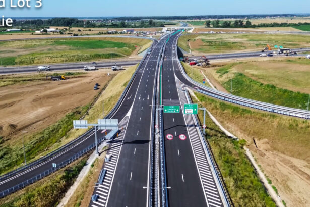 video se deschide lotul 3 din a0 drumul de la pitesti catre constanta parcurs doar pe autostrada cum merg lucrarile pe celelalte segmente 686263770a892