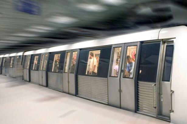 video traficul s a reluat la metrou dupa blocajul de zeci de minute intre statiile constantin brancoveanu si tineretului 683ea56f46829