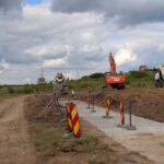 Premieră - Erbașu a început asfaltarea pe tronsonul abandonat de Bechtel și lăsat neatins timp de 12 ani 3 videofoto premiera erbasu a inceput asfaltarea pe tronsonul abandonat de bechtel si neatins 12 ani 684af06095313