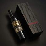 Vinul zilei: un cupaj memorabil de Merlot și Cabernet Sauvignon, considerat „unul dintre marii seniori ai vinului românesc”. Arome de fructe negre, smochine, lemn, cuișoare, vanilie și ierburi aromatice. 2 vinul zilei un cupaj memorabil de merlot si cabernet sauvignon descris ca unul dintre marii seniori ai vinului romanesc arome de fructe negre smochine lemn cuisoare vanilie si 684285900835f