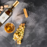 vinul zilei un vin alb italian premiat la mundus vini si decanter cotat cu 99 de puncte luca maroni dezvaluie note de miere piersica si citrice savuros alaturi de peste fructe de mare carne alb 685a43e303664
