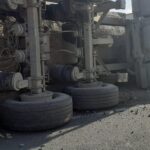accident rutier la iesirea din slobozia un tir s a rasturnat in afara partii carosabile 6888ea7050a66