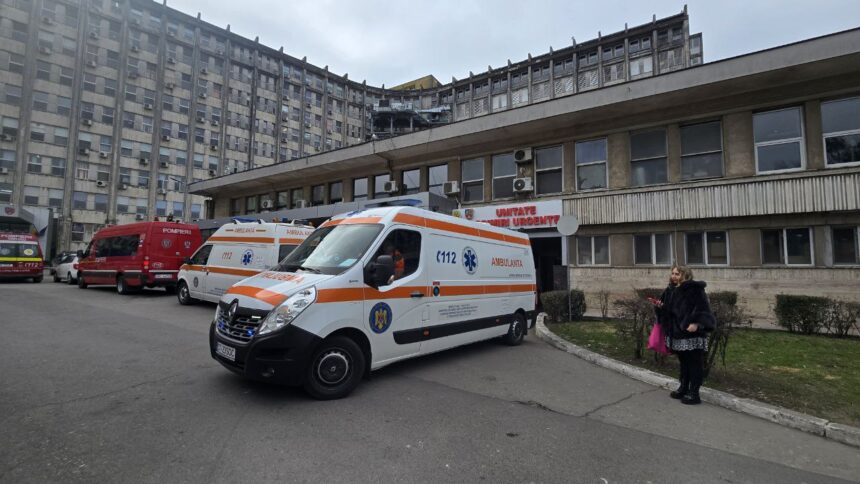 Accident rutier la Școala 8 din Constanța! O femeie a fost transportată la spital. 1 accident rutier la scoala 8 din constanta o femeie a ajuns la spital 6889f64c79f9a