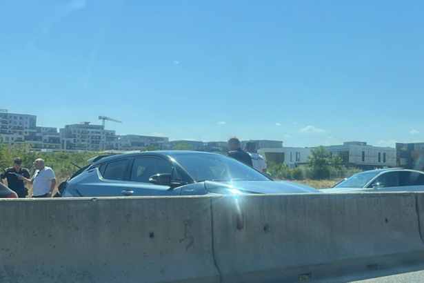 accident rutier pe bulevardul tomis in zona tomis plus doua autoturisme s au ciocnit 6874f62bcedb3
