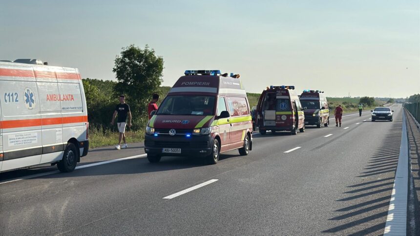 accident teribil pe a2 autostrada soarelui sensul medgidia spre constanta sunt 10 persoane implicate a fost chemata autospeciala pentru victime multiple 688701b60d86d