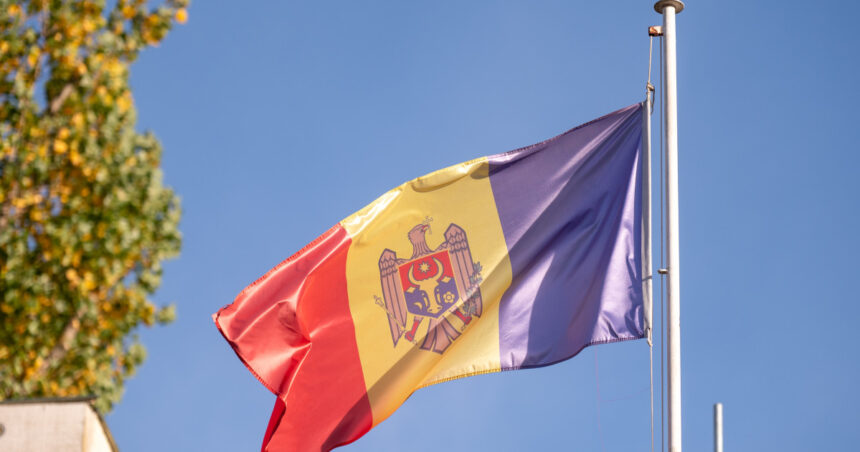Alegeri legislative în Republica Moldova. Un nou bloc politic în favoarea unirii cu România se pregătește pentru competiția electorală. 1 alegeri legislative in republica moldova un nou bloc politic care sustine unirea cu romania se pregateste sa intre in cursa electorala 687e523a9c52c