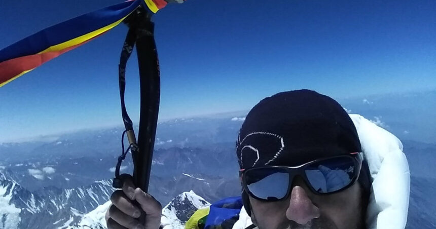 Alpinistul Horia Colibăşanu a atins vârful Nanga Parbat, la 8.125 metri, devenind astfel al 11-lea alpinist care urcă un vârf de peste 8.000 m în cariera sa. 1 alpinistul horia colibasanu a ajuns in varful muntelui nanga parbat 8 125 metri este al 11 lea varf de peste 8 000 m din cariera 6867a5eeb2922