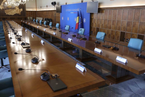anomaliile din guvern mese de protocol si deplasari la suprapret ministrii raman fara mancare in birouri 687a5dbb96ddb