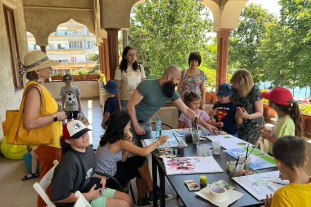 ateliere de creatie organizate de muzeul de arta constanta culoare imaginatie si povesti spuse de copii 6876a319ed43d