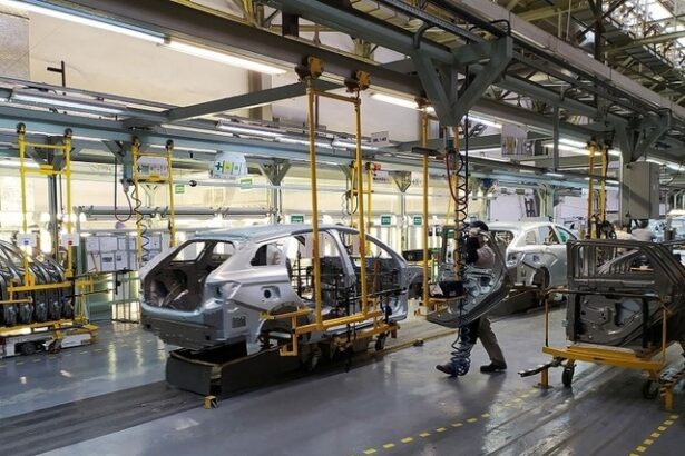 avtovaz cel mai mare producator auto din rusia ia in calcul sa reduca saptamana de lucru la patru zile pe fondul scaderii vanzarilor si al concurentei chineze 68812801945c3