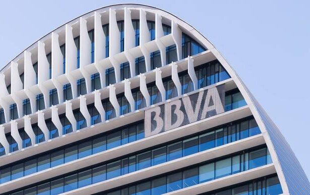 bbva nu renunta la preluarea sabadell 6863856fbd1e5