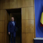 Bolojan a discutat cu primarii despre reducerea numărului de angajaţi: Statul nu mai poate susţine cheltuielile actuale 3 bolojan a discutat cu primarii despre scaderea numarului de angajati statul nu mai are capacitatea sa sustina cheltuielile actuale 6888e1c06904c