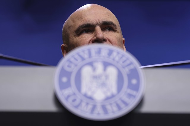 bolojan masurile luate si anuntate sunt pentru a ajunge la un deficit in jur de 8 nu vom putea atinge obiectivul de deficit de 7 in acest an sub nicio forma 68712ff32f34a