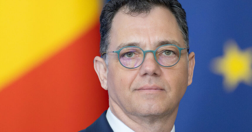 Declarațiile secretarului general al Guvernului privind acuzațiile de evaziune fiscală: Nu există mențiunea unei condamnări 1 ce spune secretarul general al guvernului despre dosarul in care a fost acuzat de evaziune fiscala nu apare mentiunea unei condamnari 6887c763752c2