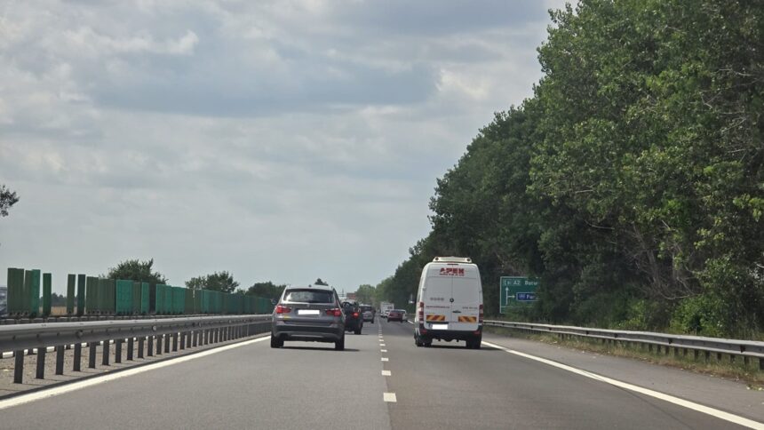 cnair monteaza un nou gard de protectie pe autostrada a2 contractul a fost atribuit firmei paneal company din cernavoda 6867d8d08128d