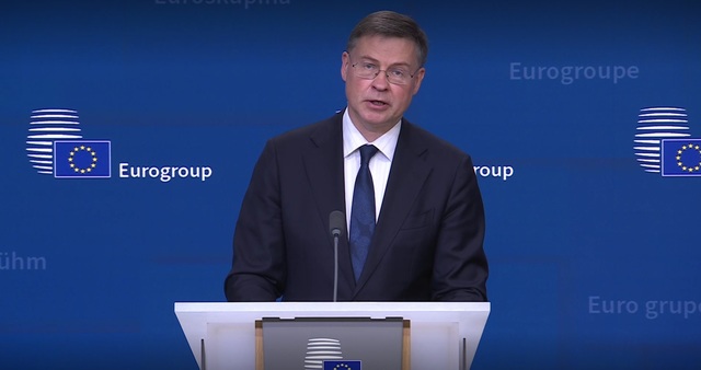 comisia europeana pachetul de masuri de ajustare bugetara reprezinta un pas important si pozitiv pentru respectarea obiectivelor de deficit vom veni cu o evaluare in toamna 686d10f8deb81