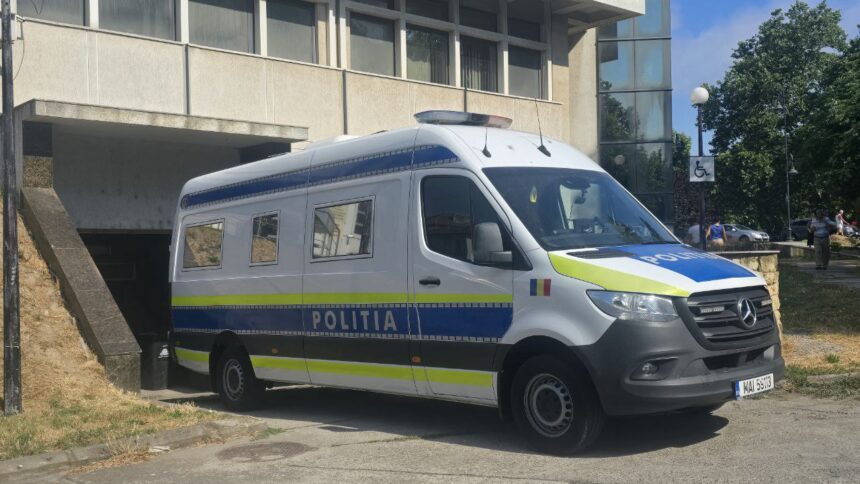 condamnati la ani grei de inchisoare trei traficanti constanteni au fost saltati de politisti au ajuns imediat la penitenciarul poarta alba 688346276557a