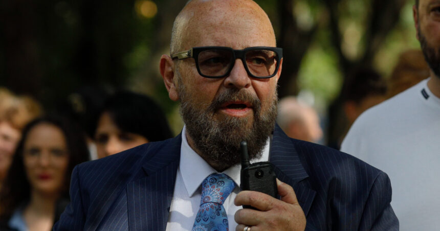 Cristian Popescu Piedone rămâne sub control judiciar. Tribunalul Brașov a respins contestația acestuia. 1 cristian popescu piedone ramane sub control judiciar tribunalul brasov i a respins contestatia 688785b9b344e