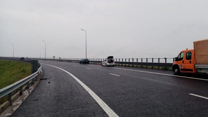 cum s a produs accidentul de pe autostrada a4 in urma caruia 4 persoane au ajuns la spital 6880b090d3eac