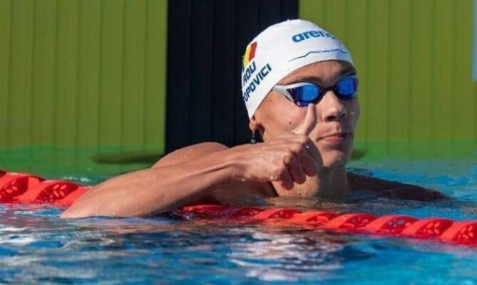 david popovici aur la campionatul mondial de natatie de la singapore 6888c02748fb7