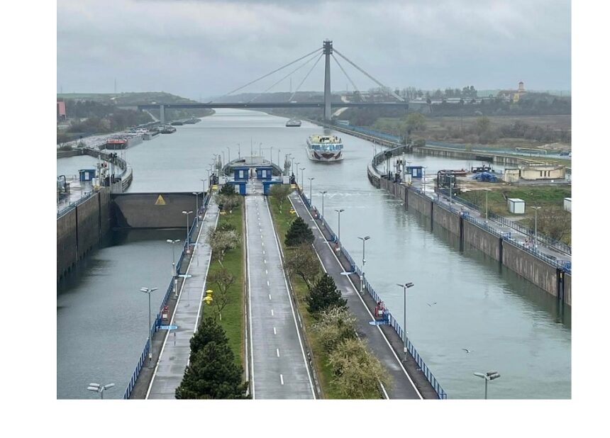 Deșeuri valorificabile scoase la licitație de Administrația Canalelor Navigabile prin BRM Constanța: detalii despre subiect! 1 deseuri valorificabile scoase la licitatie de administratia canalelor navigabile prin brm constanta iata despre ce este vorba 6866873ea25be
