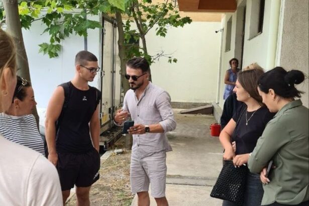 documente mai multi cetateni ucraineni acuza ca au fost tepuiti de un barbat oamenii au facut curatenie in apartamente din mamaia si nu au fost platiti ce spune barbatul invinuit 6878816e7e5d1