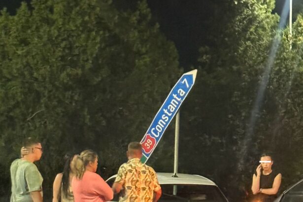 doua autoturisme s au ciocnit in sensul giratoriu de la iesire din lazu spre constanta 687aacab8fa55