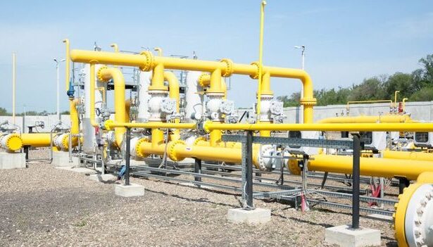 doua treimi din gazele importate de traderul moldovean energocom cumparate din romania cine sunt vanzatorii si care a fost pretul 68787d9fd3080