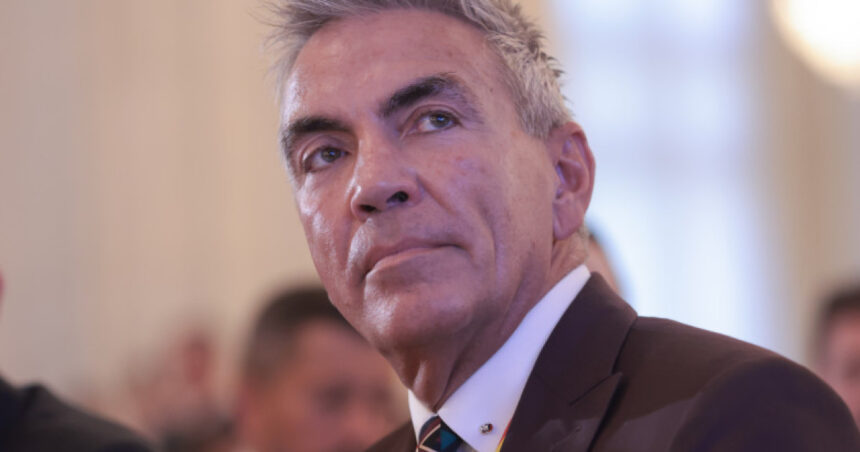 dragos anastasiu nu pot sa merg la guvern si sa spun vreau sa mi reduceti salariul cu 20 nu asa functioneaza 6877cc4f383de