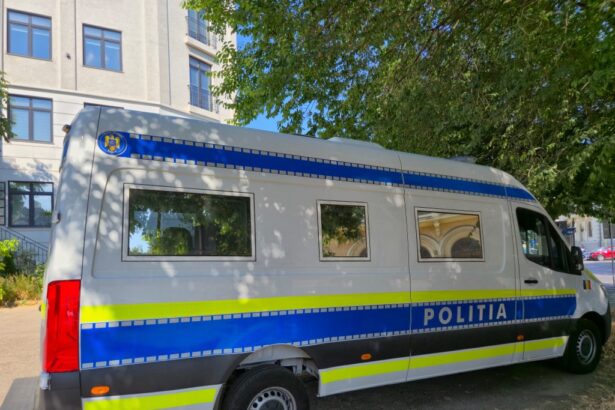 el este tanarul prins cu ecstasy cocaina si metamfetamina in torpedoul masinii in constanta a fost arestat 6887fe999be5a