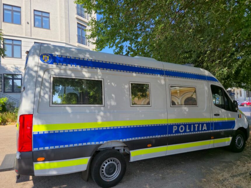 el este tanarul prins cu ecstasy cocaina si metamfetamina in torpedoul masinii in constanta a fost arestat 6887fe999be5a