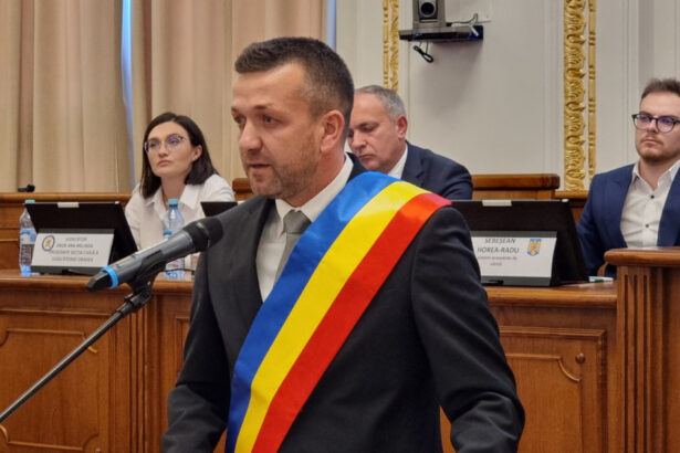 exclusiv primarul din oradea daca nu oprim risipa fondurilor publice cred ca in 2 3 ani romania se va indrepta spre faliment 6880aefcab19b