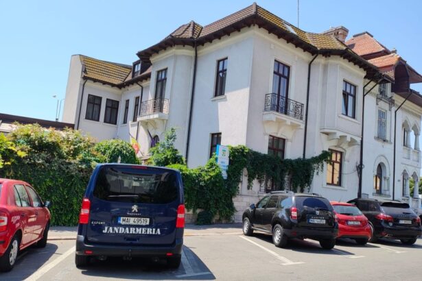executorul vasile deacu si mai multi notari propusi pentru arestare pentru constituire de grup infractional organizat 686e68f50737e