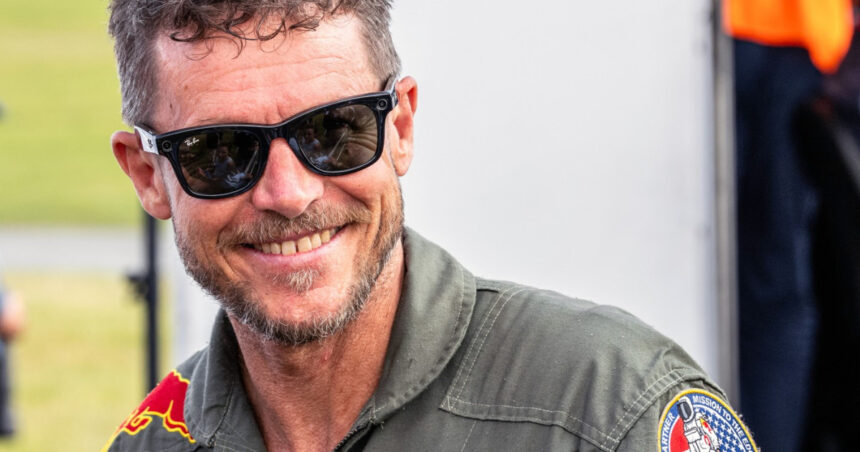 Felix Baumgartner, parașutist și BASE jumper de renume internațional, a decedat în urma unui accident tragic în timpul ultimului său zbor cu parapanta în Italia. 1 felix baumgartner parasutist si base jumper de renume international a murit ultimul zbor cu parapanta s a incheiat tragic in italia 6879609d20fa7